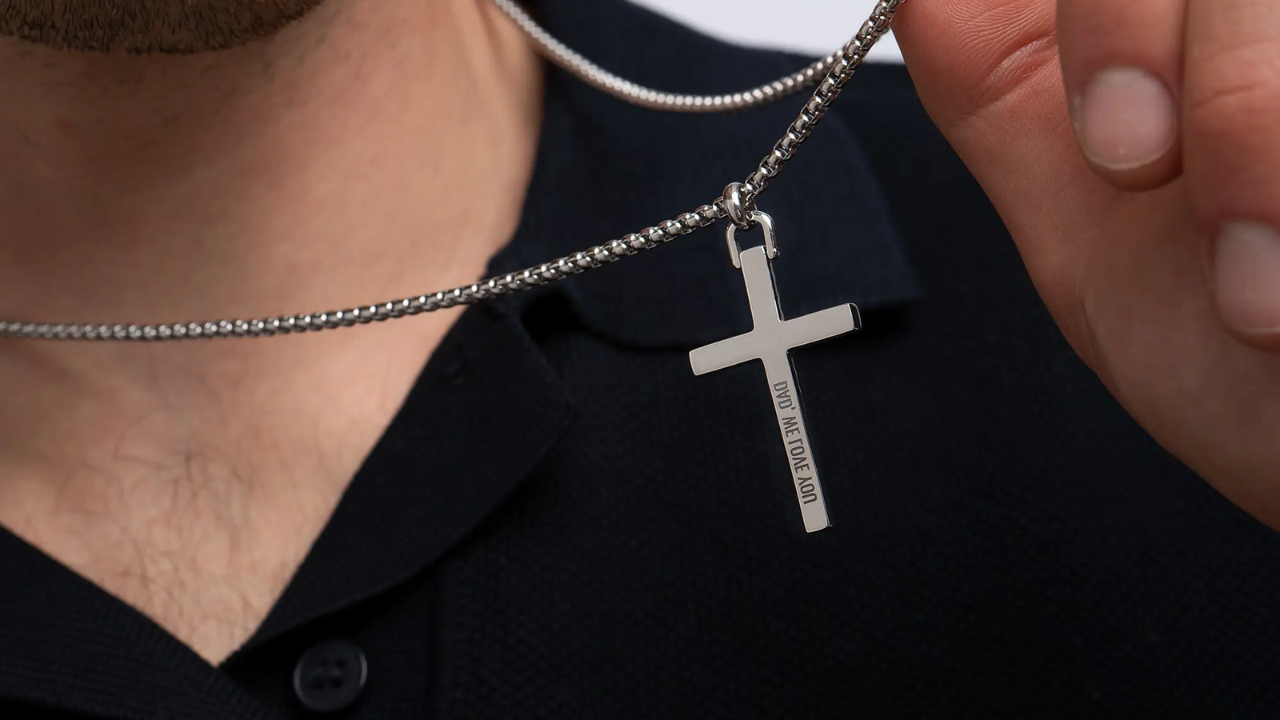 Men's Cross Necklace: A Perfect Gift for Him