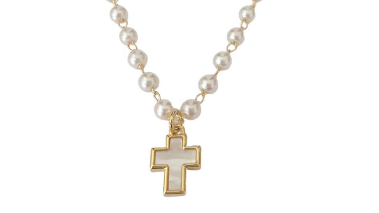 Pearl Cross Necklace: A Unique Gift for Loved Ones