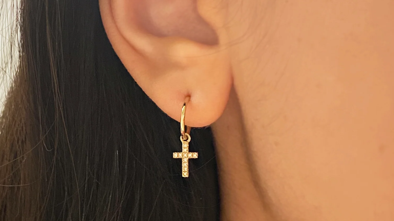 Cross Earrings: A Subtle Yet Powerful Expression of Faith