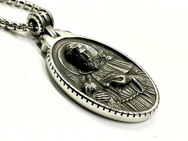 Saint Francis of Assisi Necklace Medal Scared Heart of Jesus Protector of animals environment Pendants Patron Saint Police Officers Soldiers