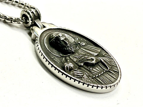 Saint Francis of Assisi Necklace Medal Scared Heart of Jesus Protector of animals environment Pendants Patron Saint Police Officers Soldiers