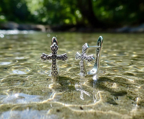 Solid Sterling Silver Cross Cuff Earring Vine Prayer S925 Hypoallergenic Lever Back Elegant Dainty Sparkling Jewelry young girls
