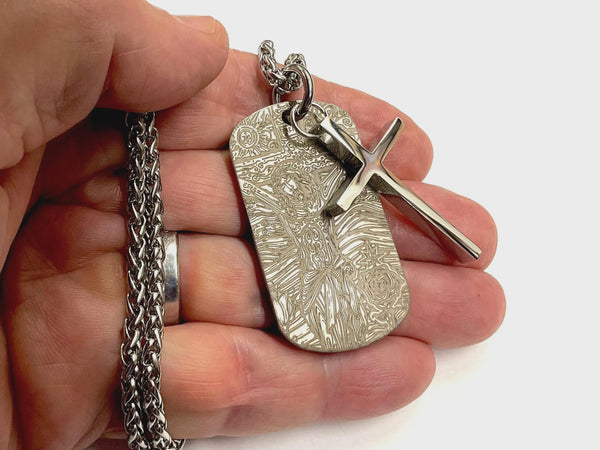 Engraved jesus image dog tag necklace with overlaying cross waterproof medallion with heavy keel chain for men